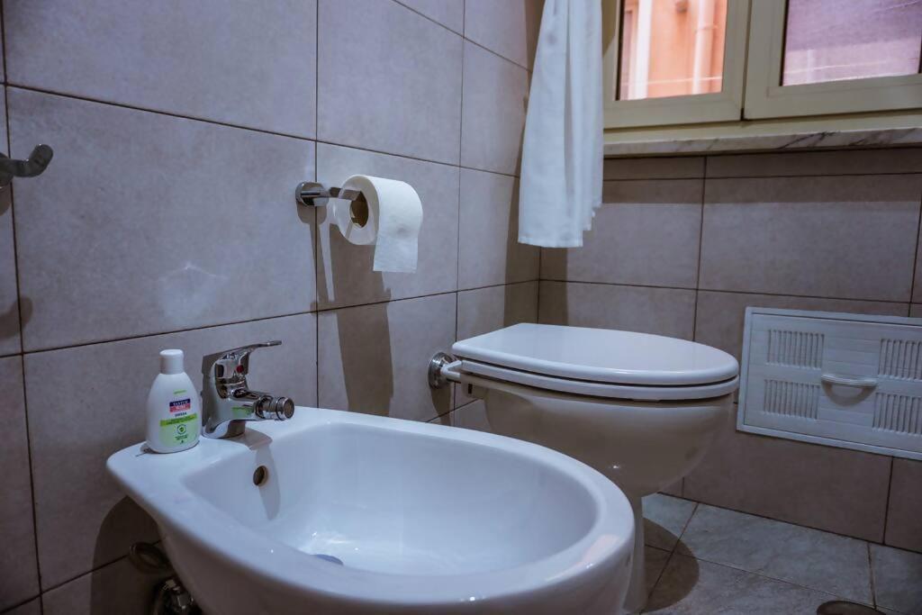 Appartamento Casa Con Abbonamento Parcheggio Sul Lungomare Gaeta Esterno foto